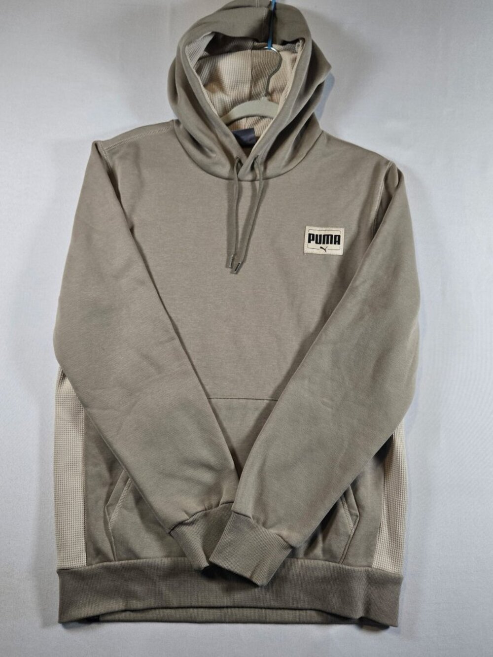 PUMA Men’s Medium Beige Taupe Pullover Hoodie Mesh Side Panels Logo Sweatshirt M